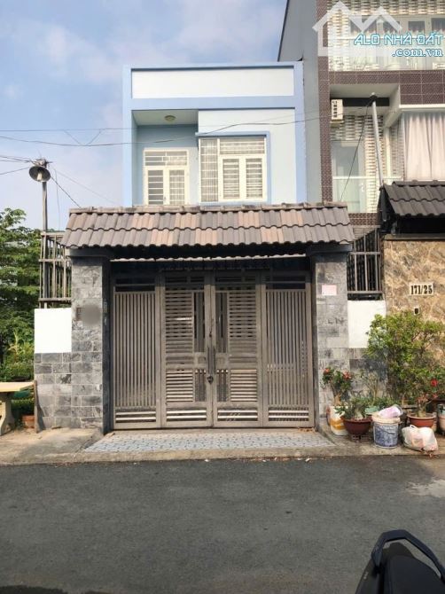 Bán Nhà 2 tầng đường THẠNH XUÂN 52, phường THẠNH XUÂN, Q12,dt 104m²(5x21).Hẻm 10m .