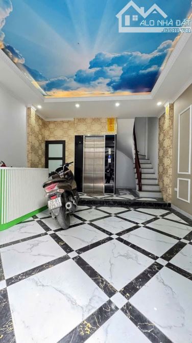 Bán nhà Khương Hạ ngõ thông ô tô tránh 7T 42m2 thang máy đủ nội thất cho thuê kinh doanh