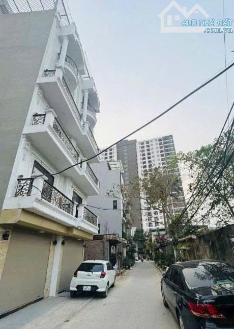 BÁN NHÀ BẮC TỪ LIÊM_LIÊN MẠC_Ô TÔ ĐỖ CỬA_39M2X4T, NHIỀU NGỦ, NHÀ ĐẸP THOÁNG, SÁT SÂN CHƠI