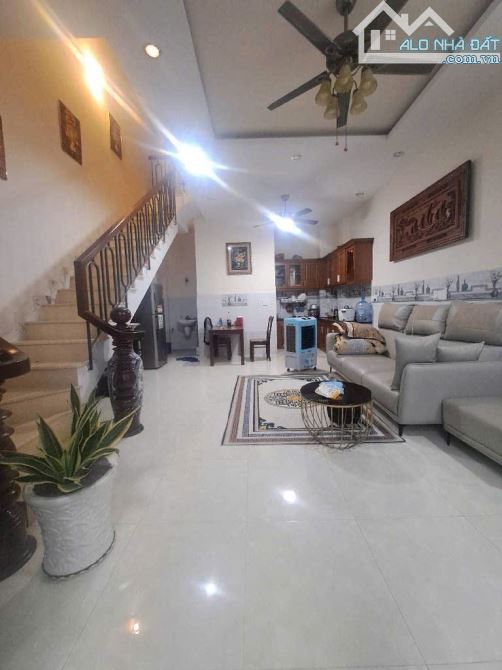 Bán Nhà 4 tầng đường THẠNH XUÂN 52, phường TX,Q12,dt50m²(5x10). Hẻm 8m ,giá 4,85 tỷ