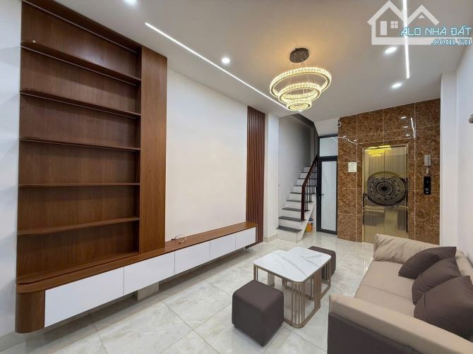 NHÀ ĐÔNG TÁC 30m -6 TẦNG - MT 3,2m, LÔ GÓC - THANG  MÁY, NGÕ THÔNG , KINH DOANH 9,2 TỶ