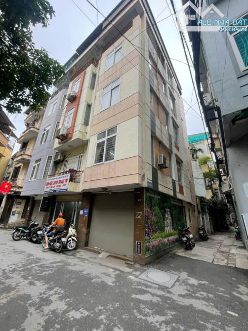 BÁN NHÀ MẶT NGÕ LÔ GÓC 17 TỶ 40m 5 TẦNG MT 4,6m Ô TÔ TRÁNH KINH DOANH ĐƯỜNG CẦU GIẤY