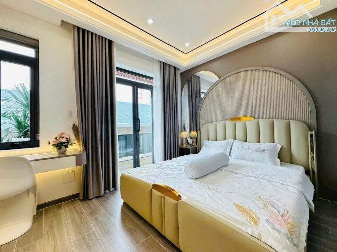 Khan hiếm! Mặt tiền kinh doanh Lê Quang Định, (5,25x17) 80M2, 3lầu đủ nổi thất nhỉnh 12ty