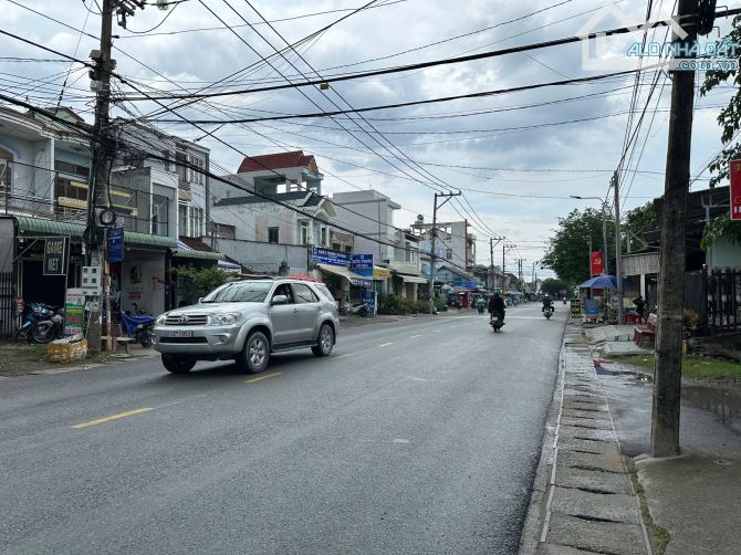 Mở bán 18 nền sổ hồng riêng thổ cư , đối diện cây xăng Thạnh Phú!!!