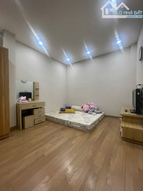 Bán Nhà Phố Cửa Nam, Gần DOJI Tower, Ba Bước Ra Phố, DT 27m2, Giá 6.5 Tỷ