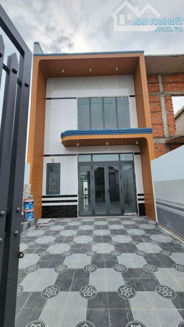 Nhà 3PN MT Nhựa Chùa Tháp. Vị trí cực đẹp để ở, đầu tư, buôn bán. Sáng sang ấm.