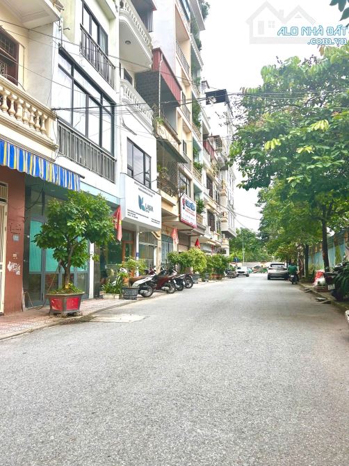 Phân lô Thái Hà, Ô tô tránh, ngõ thông KD, ô chờ thang máy, DT 51m2, MT 4m, 17,21 tỷ