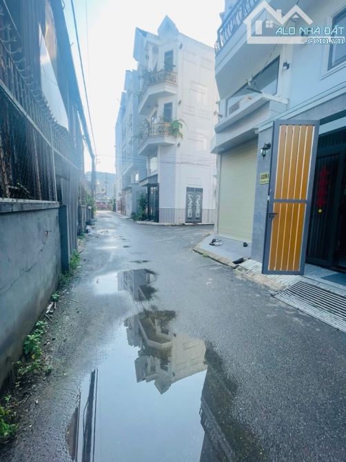 Đất đẹp ngang 4.5m lê đức thọ gò vấp hẻm 4m thông chỉ 4 tỷ hơn