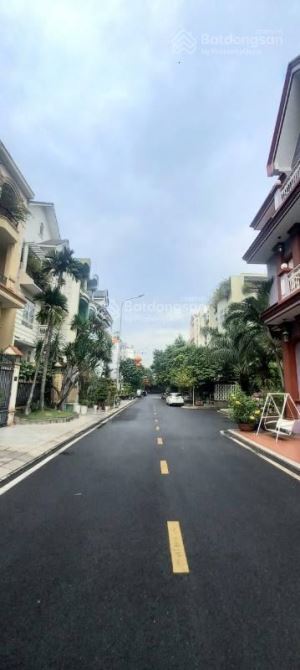 Mặt tiền đường 12m Lý Thường Kiệt, P. 14, Q. 10,  trệt 4 lầu ST DT: 12m x 16m giá 58 tỷ TL