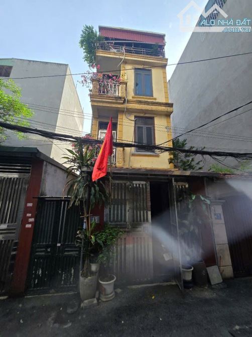 Phố Thịnh Liệt - 54m mt 4,1m 4 tầng Ô TÔ đỗ cửa  Chỉ 4,25 tỷ