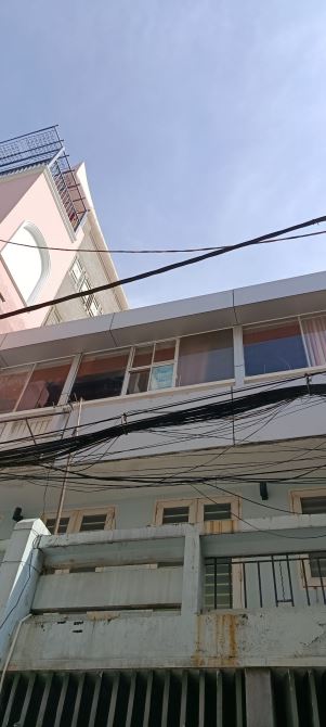 Bán nhà 3 tầng HXH Trần Quý Khoách – Ngang 7.8m, diện tích lớn 115m² – Trung tâm Quận 1.