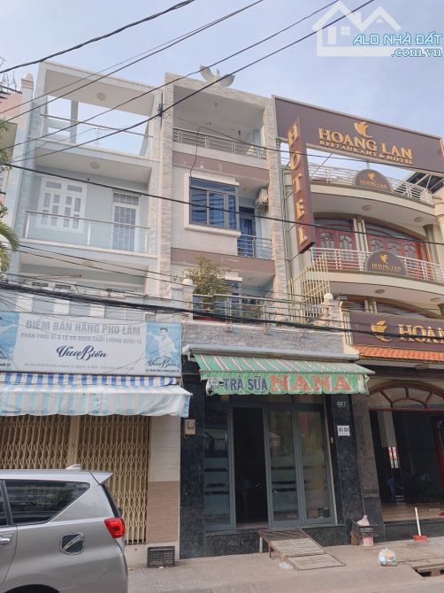 Bán nhà mặt tiền Nguyễn Văn Luông - đoạn sung nhất gần ngã tư Hậu Giang, chỉ 14 tỷ, Q.6