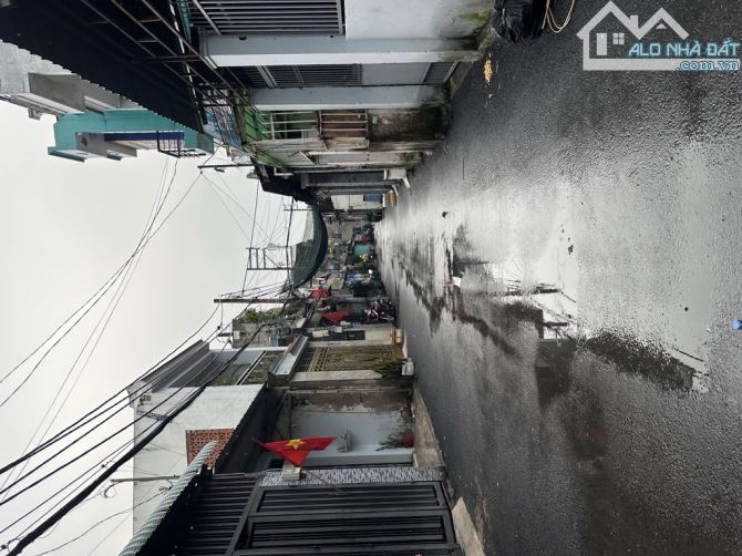 NHÀ ĐẸP 4 TẦNG 80M2- NGANG 5M HẺM XE HƠI- ĐƯỜNG TRẦN THỊ HÈ PHƯỜNG HIỆP THÀNH QUẬN 12 CHỈ