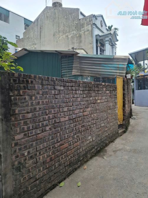 Bán đất Bắc Cầu 60m, 3.7m nhỉnh 4 tỷ. Gần phố, ngõ thông, ba gác tránh.