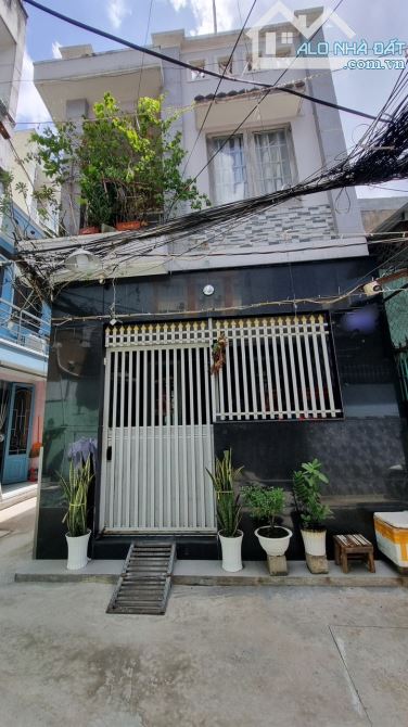 BÁN NHÀ QUẬN 8 ĐƯỜNG DƯƠNG BÁ TRẠC HẺM ĐẸP THÔNG-GIÁ CHỈ 5.8T (TL)