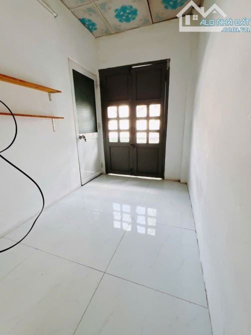 Bán nhà 2 tầng Nguyễn Khoái KQH, giá 3.4 tỷ