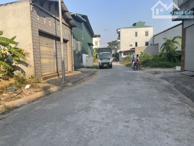Chỉ 7 tỷ 38m2 đất tái định cư Cự Khối, đường ô tô tránh, gần công viên mới định cư đỉnh