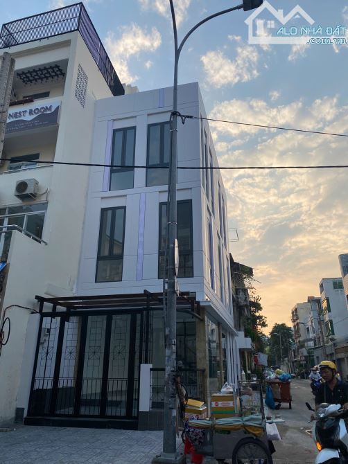 Cho thuê nhà góc 2MT 17x5m, Trệt 2 Lầu, giá 70 triệu – Trần Khắc Chân, Q1