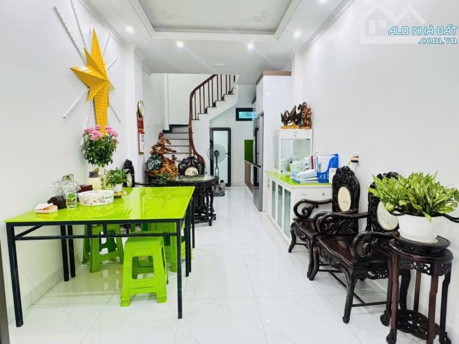 Bán nhà Đại Cát, Bắc Từ Liêm, 30m2, 5 tầng, giá 6.15 tỷ