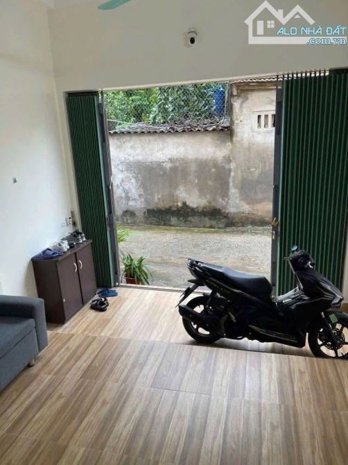 Bán nhà trong ngõ đường Mỹ xá ngõ to