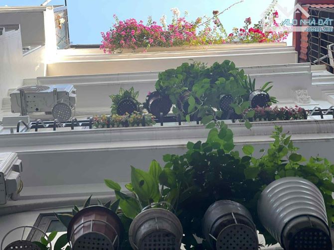 TÔI LÀ CHỦ NHÀ CẦN BÁN CĂN NHÀ tại XÃ ĐÀN 35 x 5 tầng 9,3 tỷ