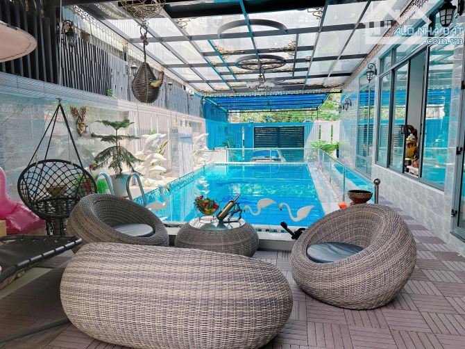 Tuyệt đẹp - Biệt thự Thảo Điền quận 2, phong cách Châu Âu, diện tích 330m2, rẻ 88 tỷ