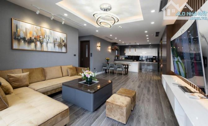 Bán gấp căn phố Ô Cách, Long Biên 48m2, 5 tầng thang máy, Giá 8,6 tỷ