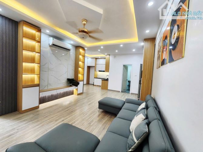 Bán căn chung cư 105m 3PN ở tòa CT3 KĐT Văn Khê- Hà Đông, full đồ, giá 5.5 tỷ