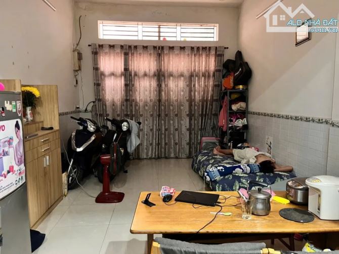 Bán  NHÀ  HẺM XE HƠI ,Đường số3,Bình Long ,Quận Bình Tân,2 Tầng ,chỉ 3.X tỷ