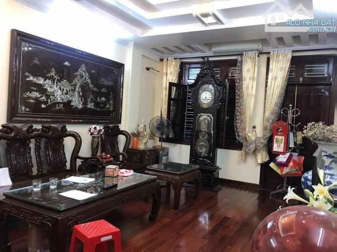 Bán nhà phố Khương Trung, lô góc, 48m2, 4 tầng, chỉ 8,3 tỷ.