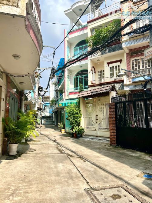 Bán nhà hẻm xe hơi gần Lê Văn Sỹ, Tân Bình, 4 Tầng, gần mặt tiền, 4Pn, 44m2, Ở/Kd, 9.65 Tỷ