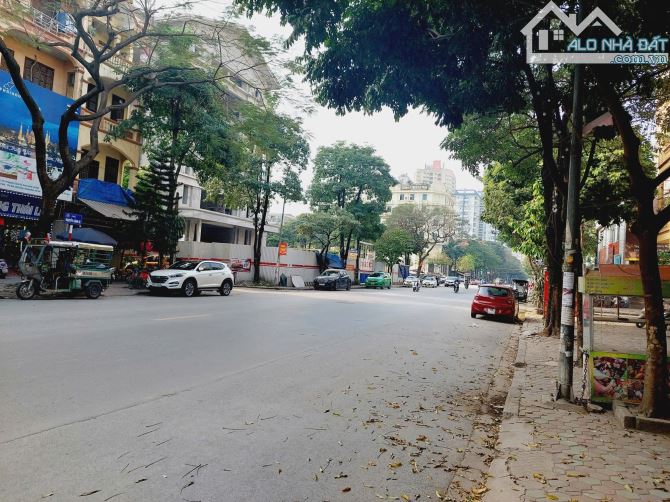 Nguyễn Cảnh Dị hơn 200m2 Đất Thổ Cư - MT 9m - 2 Mặt  Trước Sau - Nhiều Ô tô Tránh, Vỉa Hè