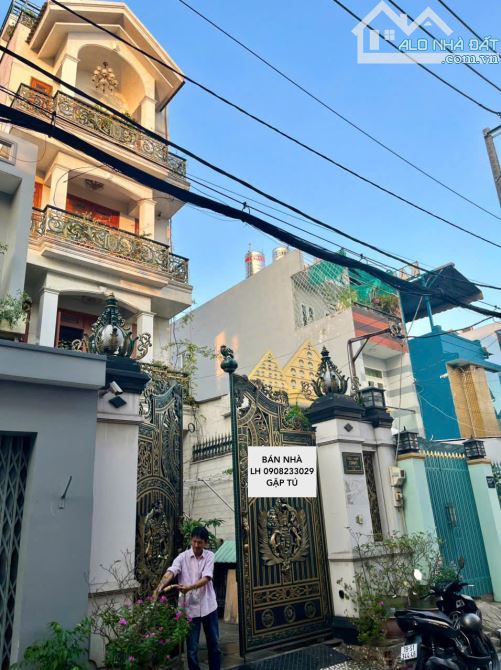 Giảm gần 2 tỷ, Chủ nhà chơi lớn tặng Toàn bộ Nội thất Gỗ quý