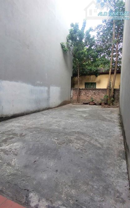 BÁN ĐẤT ĐỨC DIỄN 60M² - MT 5.4M - TẶNG NHÀ C4 - GẦN PHỐ - GIÁ ĐT 7.99 TỶ