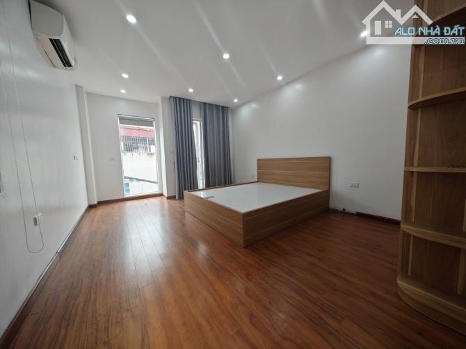 Bán nhà Liên Mạc, Bắc Từ Liêm, 32m2, 5 tầng thang máy, mặt tiền 4m, giá 7 tỷ
