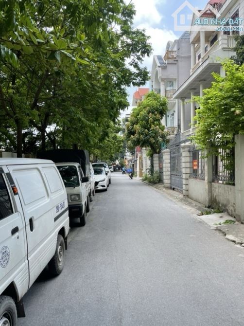 NGUYỄN PHONG SẮC - PHÂN LÔ VIP QUẬN CẦU GIẤY - 2 MẶT TIỀN TRƯỚC SAU