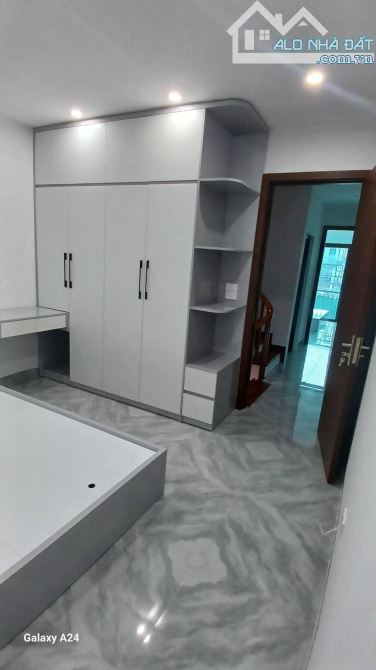 Bán nhà Liên Mạc, Bắc Từ Liêm, 37m2, 4 tầng, giá 6.3 tỷ