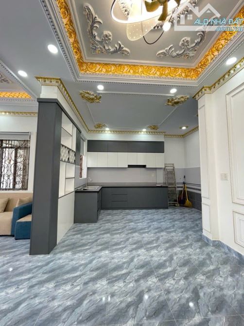 Bán Nhà Biệt Thự Đẹp 90m2, Ngang 6m - UBND Nhà Bè - Đường Nguyễn Bình - Chỉ 4,3 Tỷ