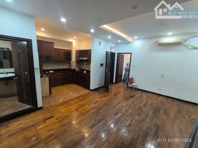 BÁN CĂN HỘ CC LILAMA, TRUNG TÂM QUẬN HBT, 2PN 4 THOÁNG GỖ XỊN Ở NGAY SỔ NÉT 85M2 GIÁ 5.6TỶ