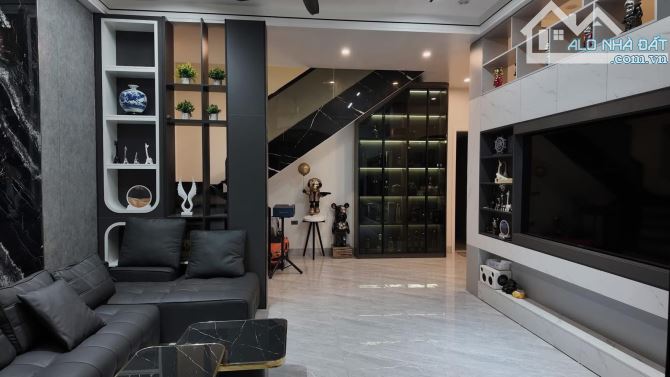 ⭐⭐⭐ BÁN GẤP NHÀ 3 TẦNG MẶT TIỀN VÕ NGUYÊN GIÁP – NGŨ HÀNH SƠN – VIEW BIỂN SIÊU ĐẸP