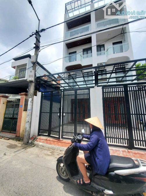 Bán nhà Hoa Lâm,Long Biên 5 tầng,83m oto tránh chỉ 14 tỷ