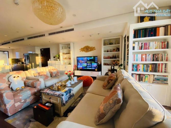 Nhà đẹp. MẶT PHỐ giá tốt nhất khu vực 6,8 tỉ cho 132m2 - 1