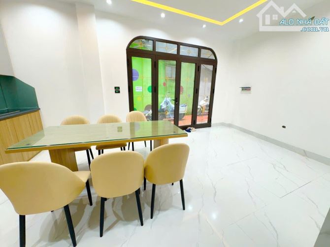 ĐỖ ĐỨC DỤC - MỄ TRÌ - TT HỘI NGHỊ QG - LÔ GÓC - 6 TẦNG THANG MÁY - NỘI THẤT ĐẸP - 9.15 TỶ - 10