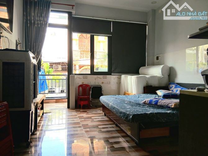 Nhà bán: đường Nguyễn Bá Tồng. Q Tân Bình. DTSD 72m2. 4 tầng. Giá 10,5 tỷ - 10