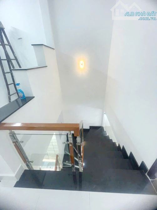 💥PHẠM VĂN CHIÊU - P.16 - GÒ VẤP - CHỈ : 5,75 TỶ - 56M2 ĐẤT - 2 TẦNG - 3 PN - 3WC - HẺM 4M - 11