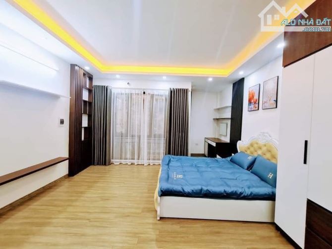 Siêu Phẩm Nhà Đẹp Phố Phan Kế Bính, Ba Đình, Xây 5 Tầng Với DT 32m2 Giá Chào 6.8 Tỷ - 1