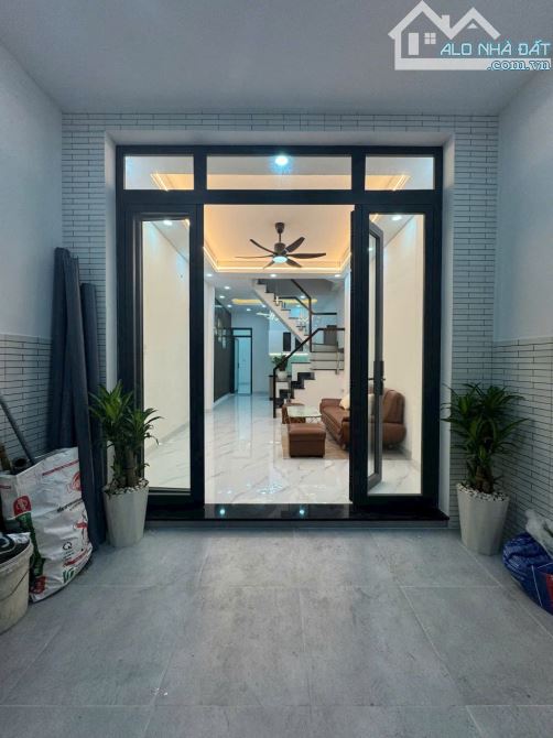BÁN NHÀ 2 TẦNG SỔ RIÊNG 64m2, CÓ 4 PHÒNG NGỦ 5.2 TỶ - 1