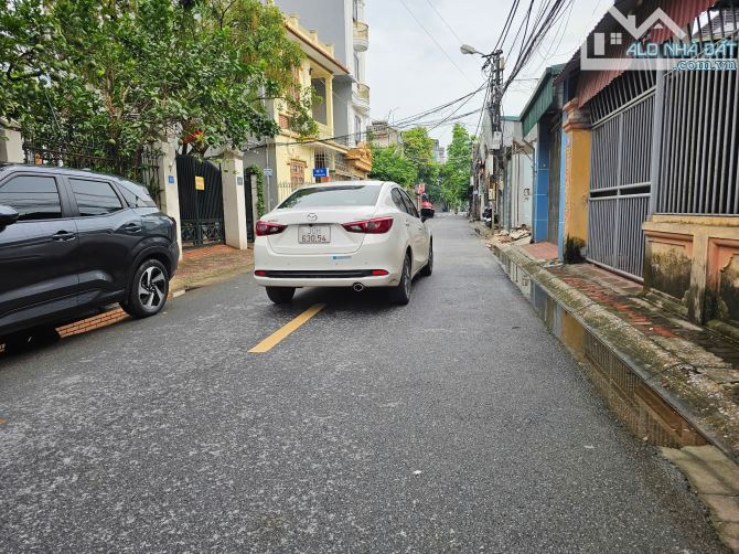 Bán giúp chủ lô đất đẹp Việt Hưng - Giang biên, gần hồ, giá đầu tư - 1