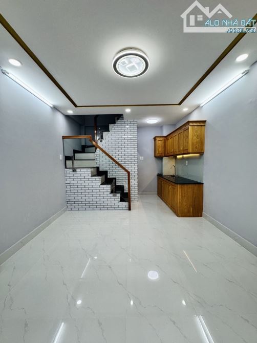 Bán nhà HẺM XE HƠI Đồng Nai Q.10, 4 tầng, sổ vuông A4, chỉ 5.x tỷ - 1