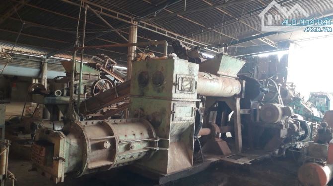 BÁN NHÀ MÁY GẠCH ĐANG HOẠT ĐỘNG, ĐẤT SKC TRẢ TIỀN 1 LẦN GIÁ RẺ - 1